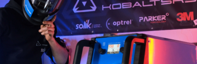 MIG/MAG synergická svářečka se 4-kladkovým podáváním drátu - Fanmig 212 LCD MOST